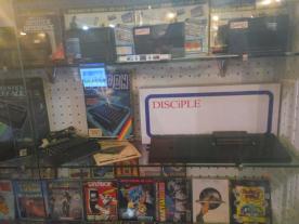 Interfacce varie per ZX Spectrum ed enorme invidia che nutro nei confronti del proprietario. Qui c'è anche del software irrinunciabile